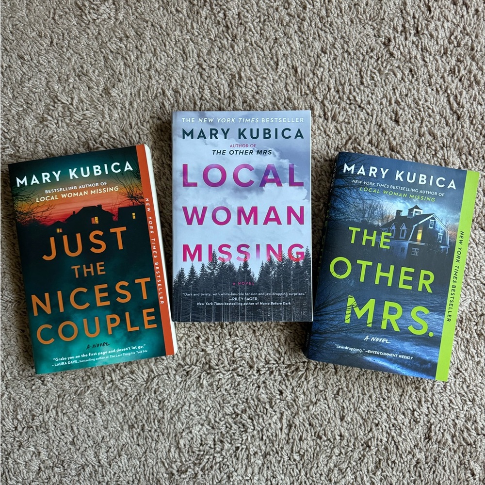 Mary Kubica lot of books